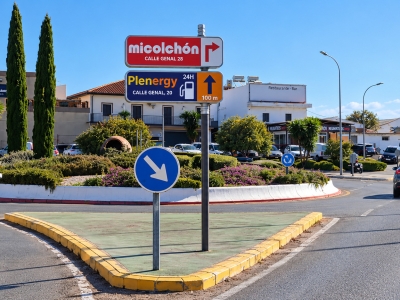 Poste publicitario de 150x50 cm en Ronda, Málaga