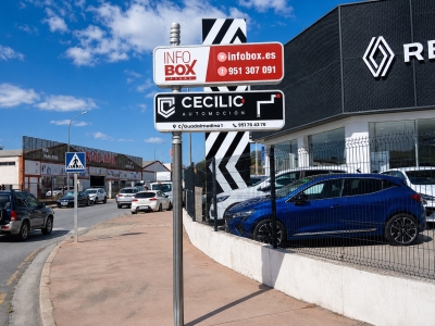 Poste publicitario de 150x50 cm en Ronda, Málaga