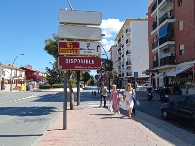 Poste publicitario de 150x50 cm en Ronda, Málaga