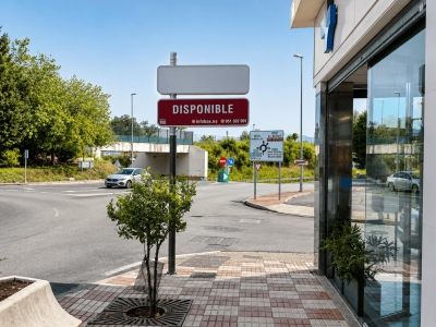 Poste publicitario de 150x50 cm en Ronda, Málaga