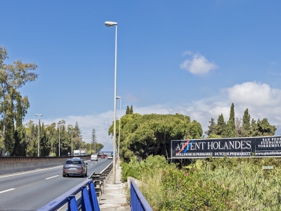 Valla publicitaria de 16x3 m en Marbella, Málaga