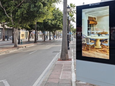 Mupi publicitario de 176x120 cm en Marbella, Málaga
