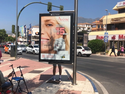 Mupi publicitario de 172x117 cm en Marbella, Málaga