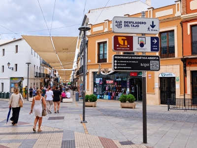 Poste publicitario de 150x50 cm en Ronda, Málaga