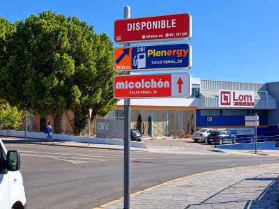 Poste publicitario de 150x50 cm en Ronda, Málaga