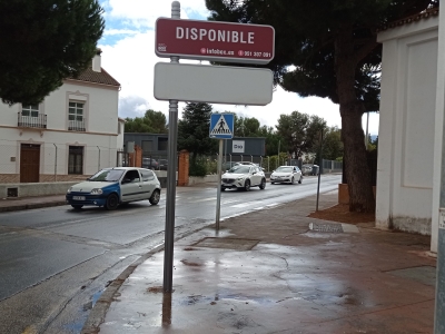 Poste publicitario de 150x50 cm en Ronda, Málaga