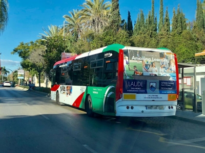 Autobus publicitario de Urban Simple en Churriana, Málaga