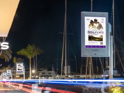 Mupi publicitario digital de 176x120 cm en Marbella, Málaga