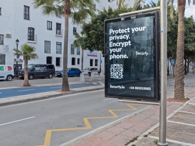 Mupi publicitario de 176x120 cm en Marbella, Málaga