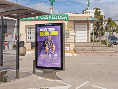 Mupi publicitario de 176x120 cm en Estepona, Málaga
