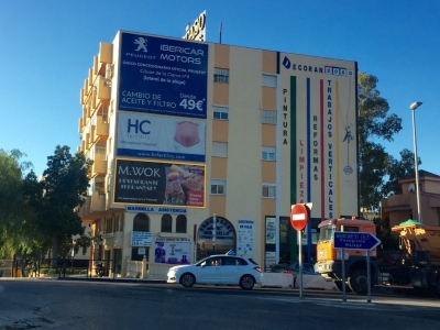 Lona publicitaria de 6.4x3 m en Marbella, Málaga