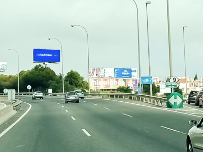 Monoposte publicitario de 12x5 m en Málaga, Málaga