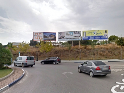 Valla publicitaria de 8x3 m en San Pedro de Alcántara, Málaga