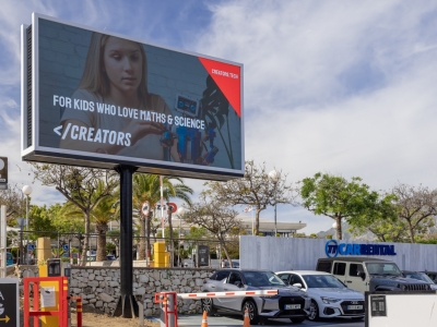 Monoposte publicitario digital de 6x3 m en Marbella, Málaga