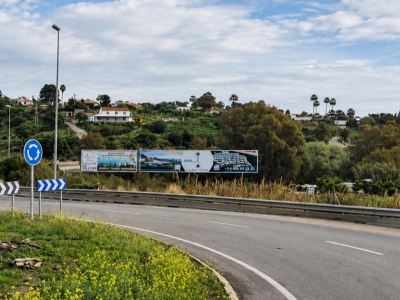 Valla de 16x3 m en Torreguadiaro, Cádiz