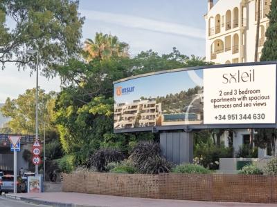 Valla publicitaria digital de 10x2.5 m en Marbella, Málaga