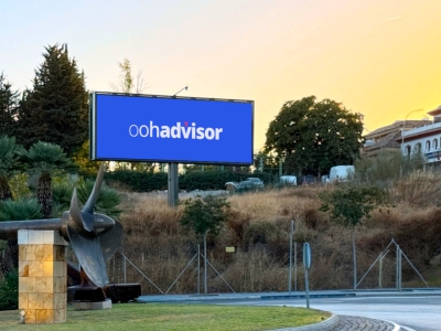 Billboard digital of 8x3 m in Marbella, Málaga