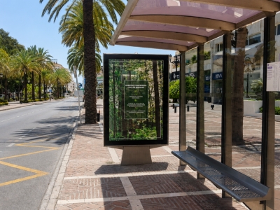 Bus shelter of 120x175 cm in Marbella, Málaga