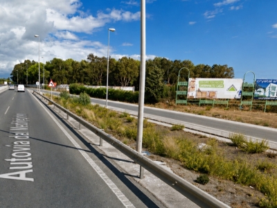Valla de 8x3 m en Estepona, Málaga