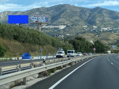 Monoposte publicitario de 12x5 m en Fuengirola, Málaga