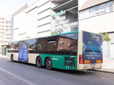Autobus publicitario de Semi Integral Articulado en Torremolinos, Málaga
