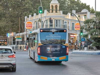 Autobus publicitario de Integral en Fuengirola, Málaga