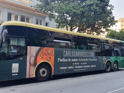 Autobus publicitario de Urban Simple en Algeciras, Cádiz