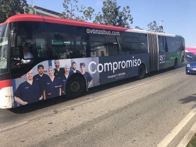 Autobus publicitario de Integral Articulado en Estepona, Málaga