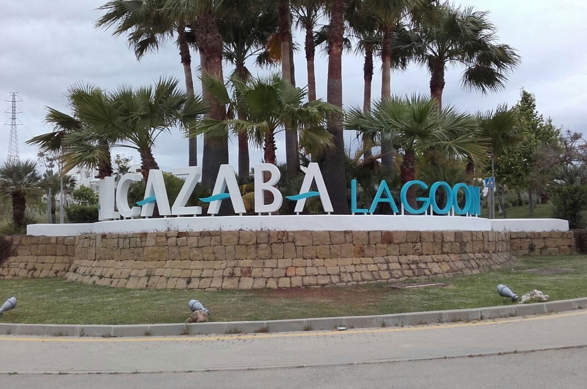 Alcazaba Lagoon