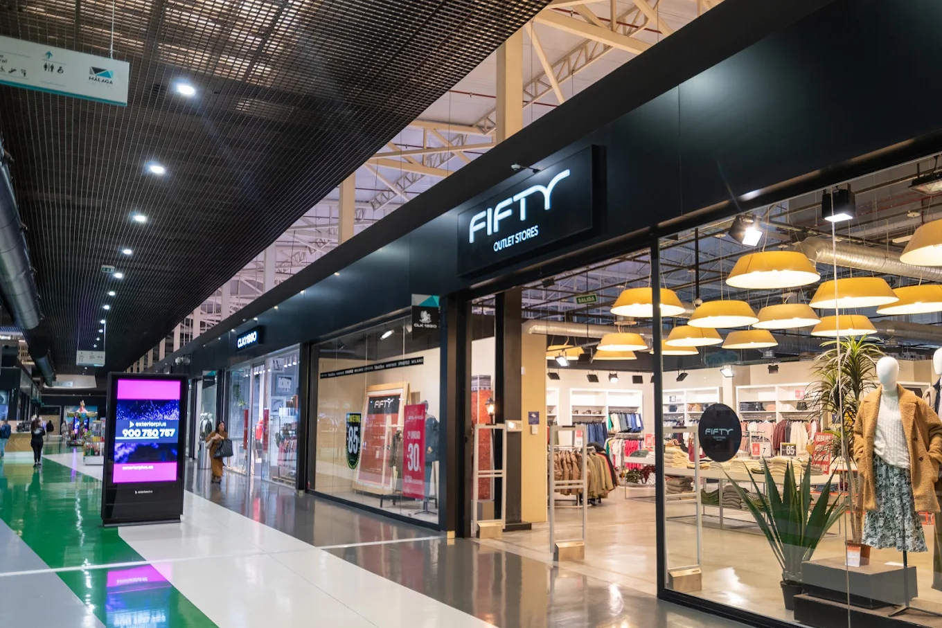 Digital screens at Málaga Factory