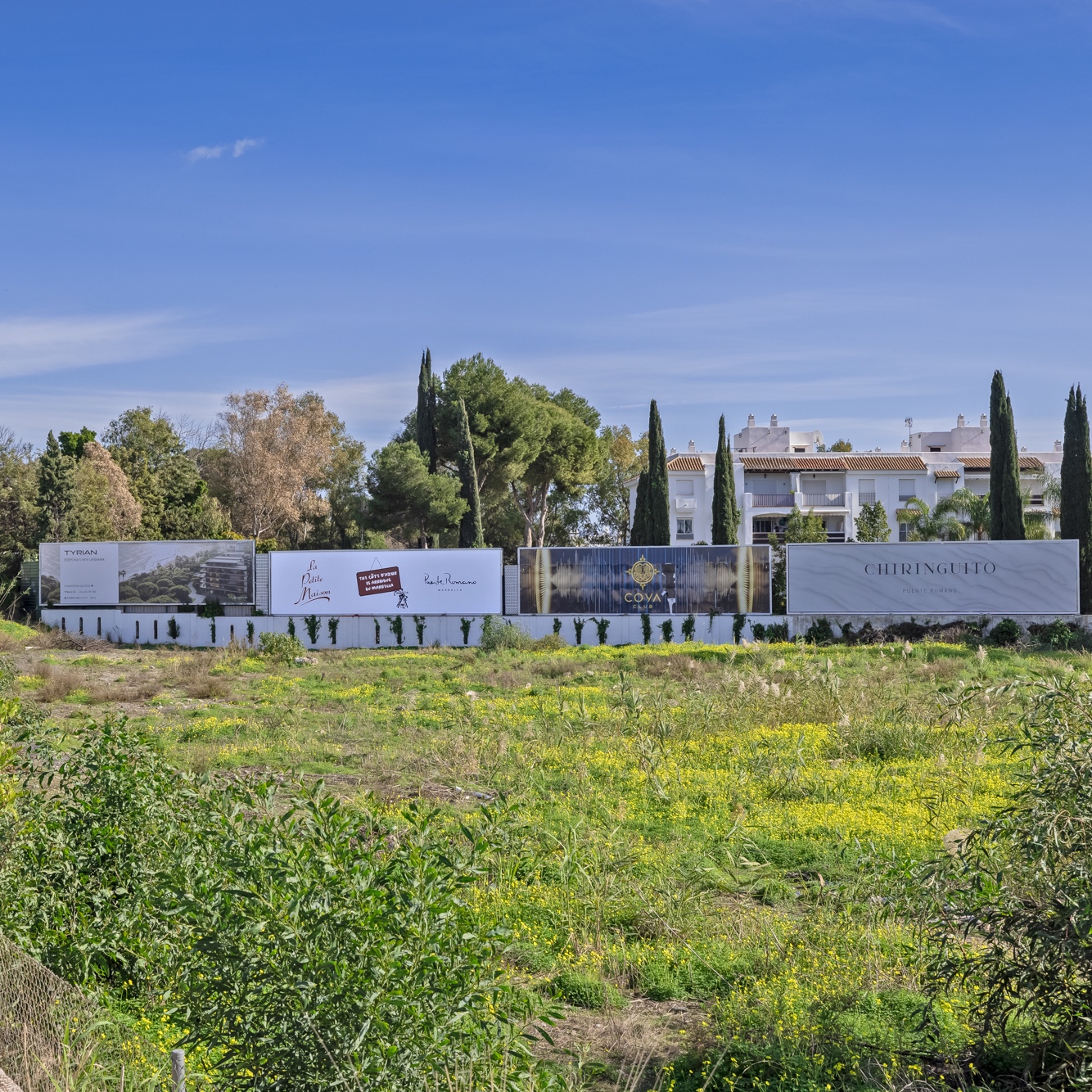 Publicidad exterior para anunciar una apertura icónica