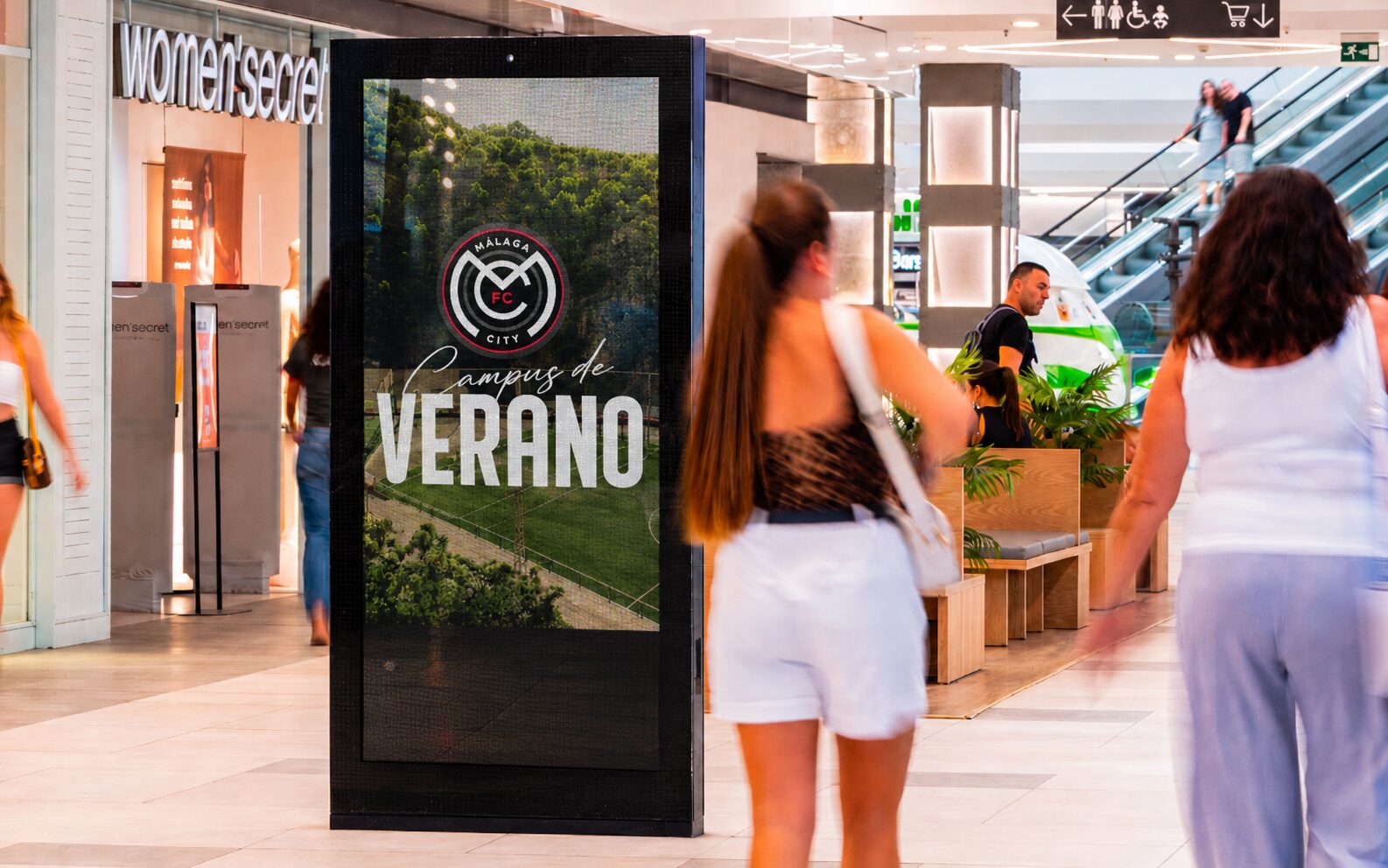 FC Málaga City Summer Camp chooses outdoor advertising at El Ingenio Shopping Centre